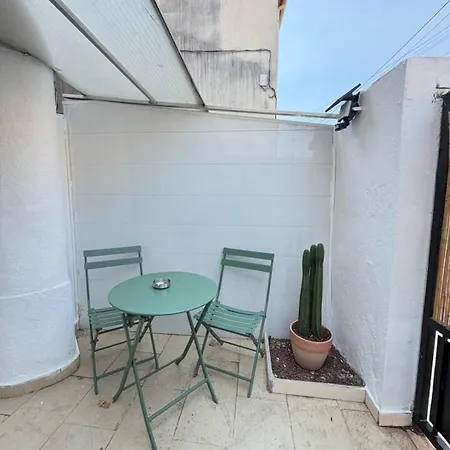 Apartman Moderne Equipe, Petit Exterieur Nîmes