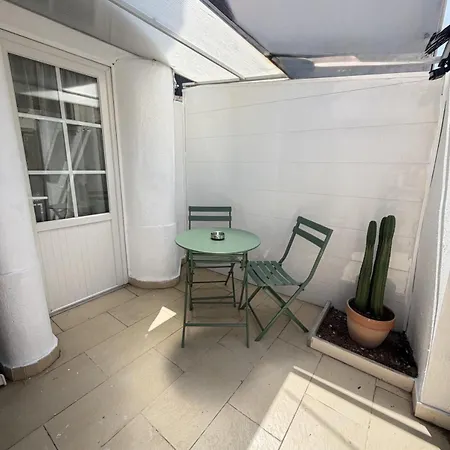 Apartment Moderne Equipe, Petit Exterieur Nimes